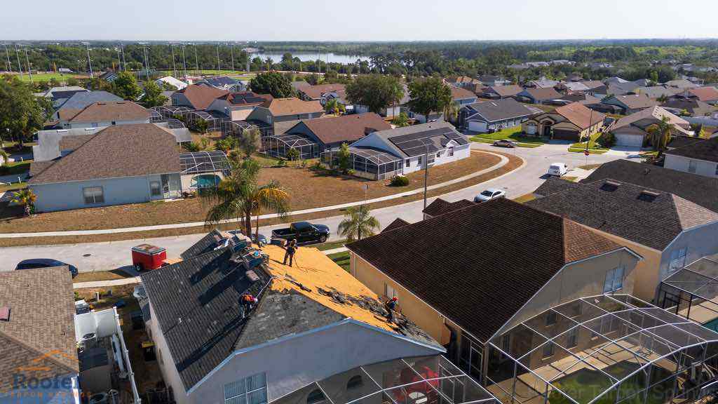 Roofer In Tarpon Springs